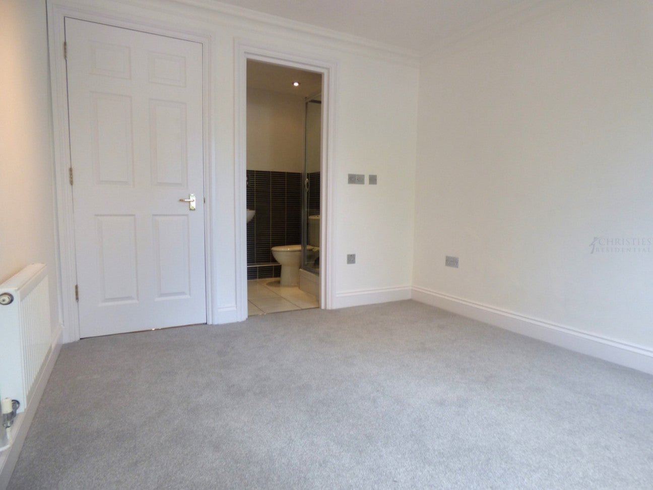 Flat Randalls Road in Mole Valley