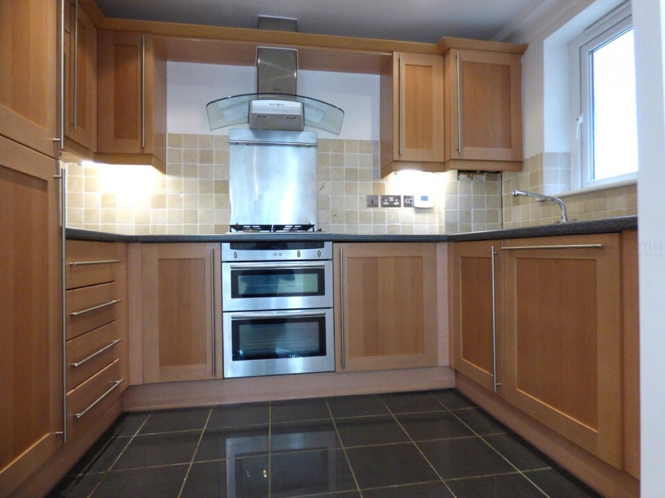 Flat Randalls Road in Mole Valley