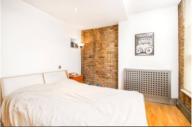Flat Union Walk in Greater London