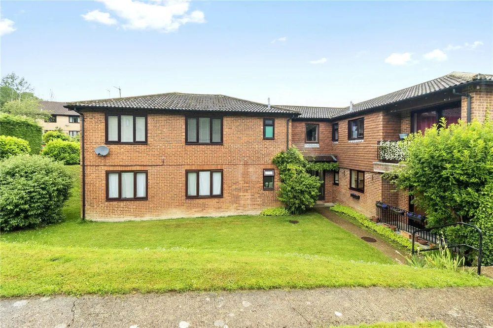 Flat Tollwood Park in Wealden