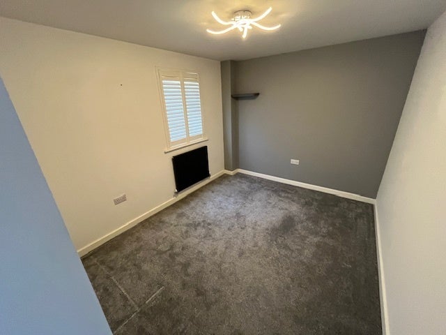 Flat Carnoustie Drive in Corby