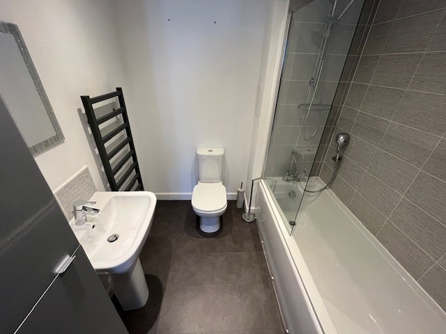 Flat Carnoustie Drive in Corby