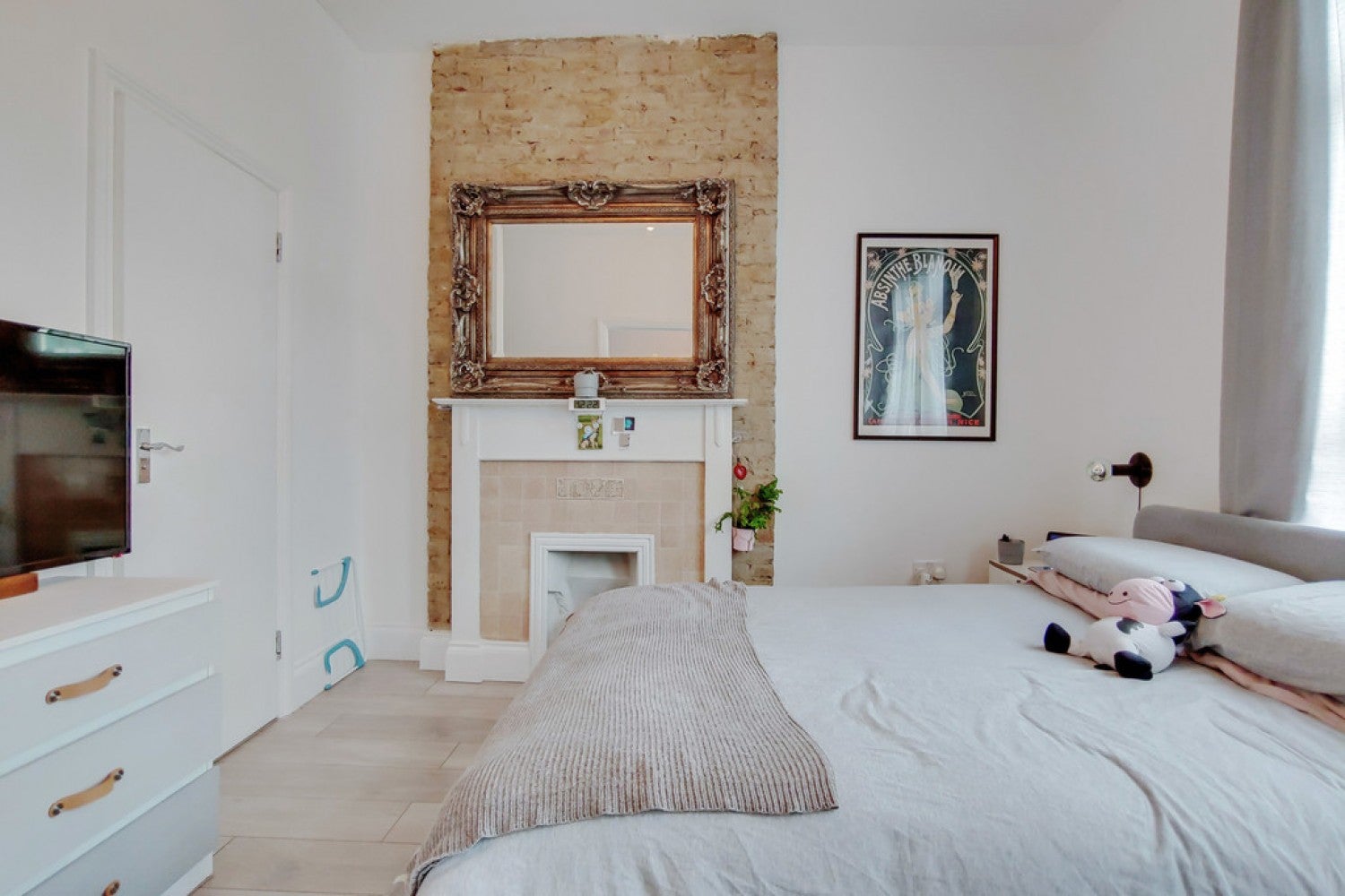 Room Greyhound Lane in Greater London