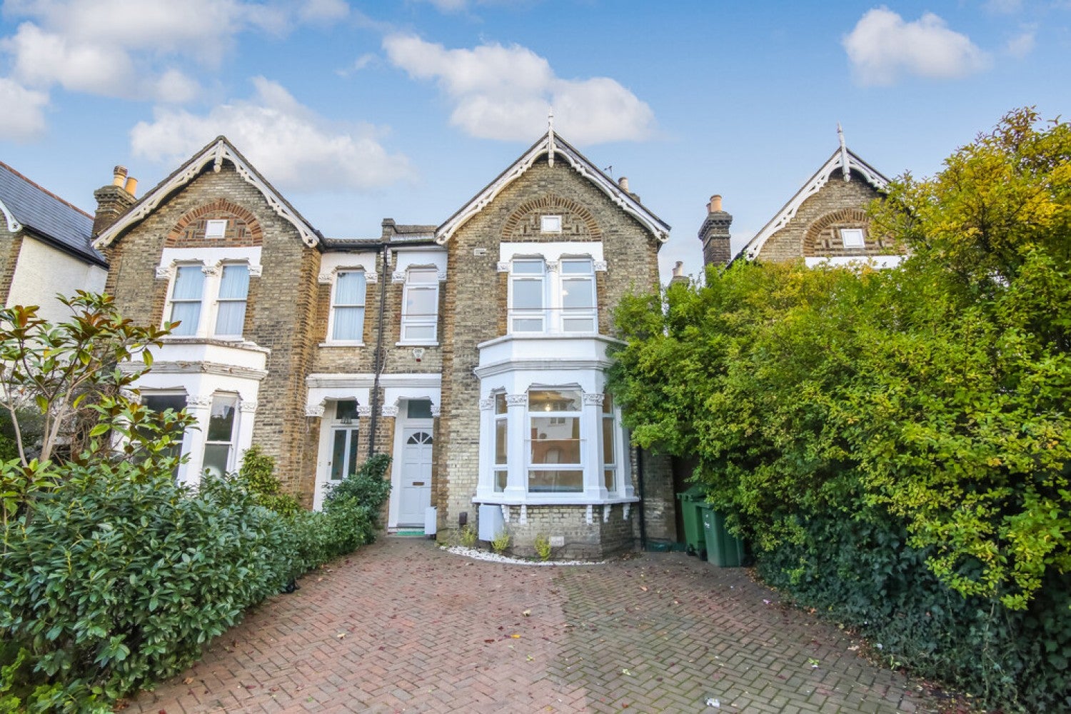 Room Greyhound Lane in Greater London