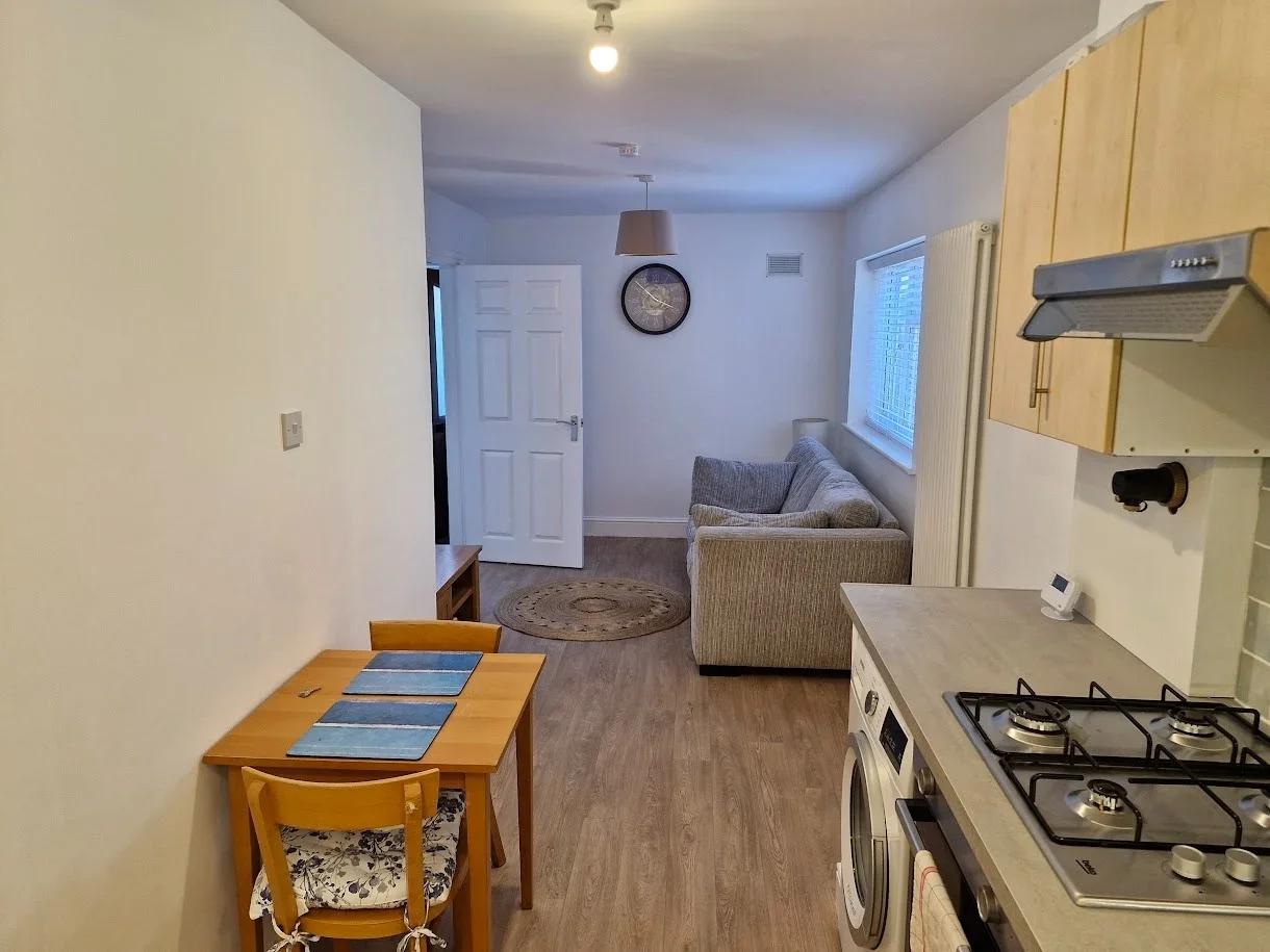 Flat Latimer Road in Bournemouth