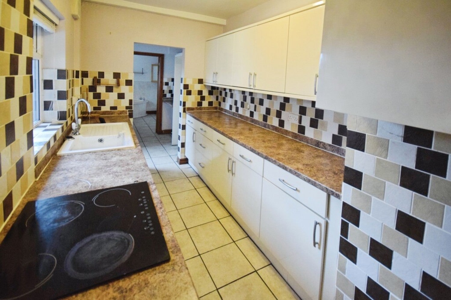 House Honeywall in Stoke-on-Trent
