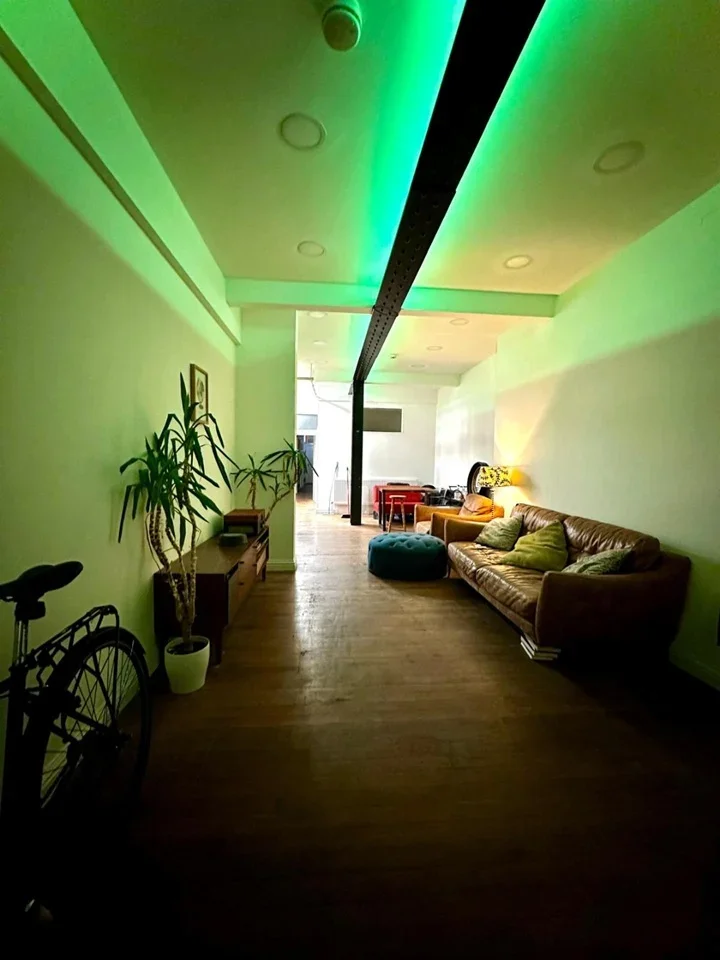 Room Hermitage Road in Greater London