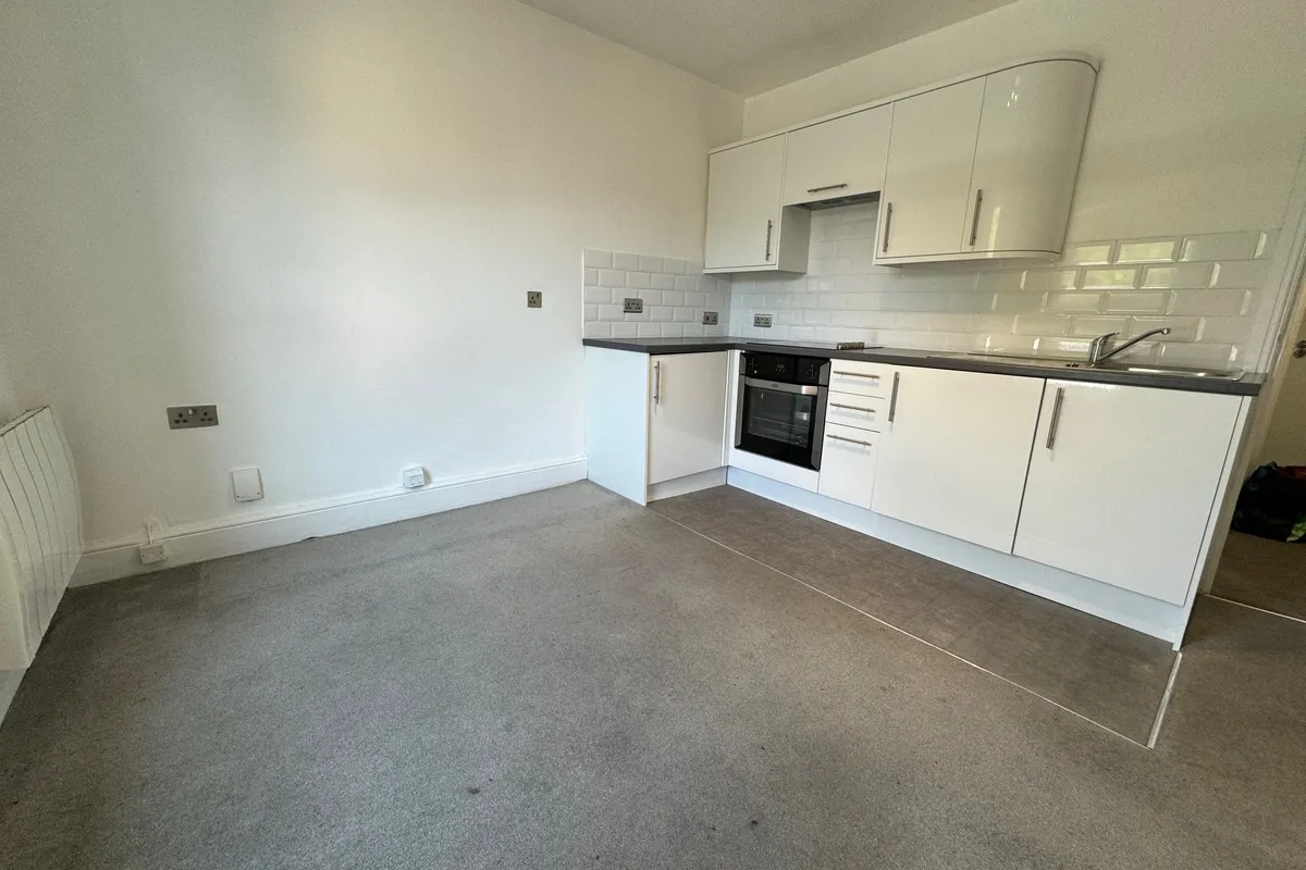 Flat Wimborne Road in Bournemouth