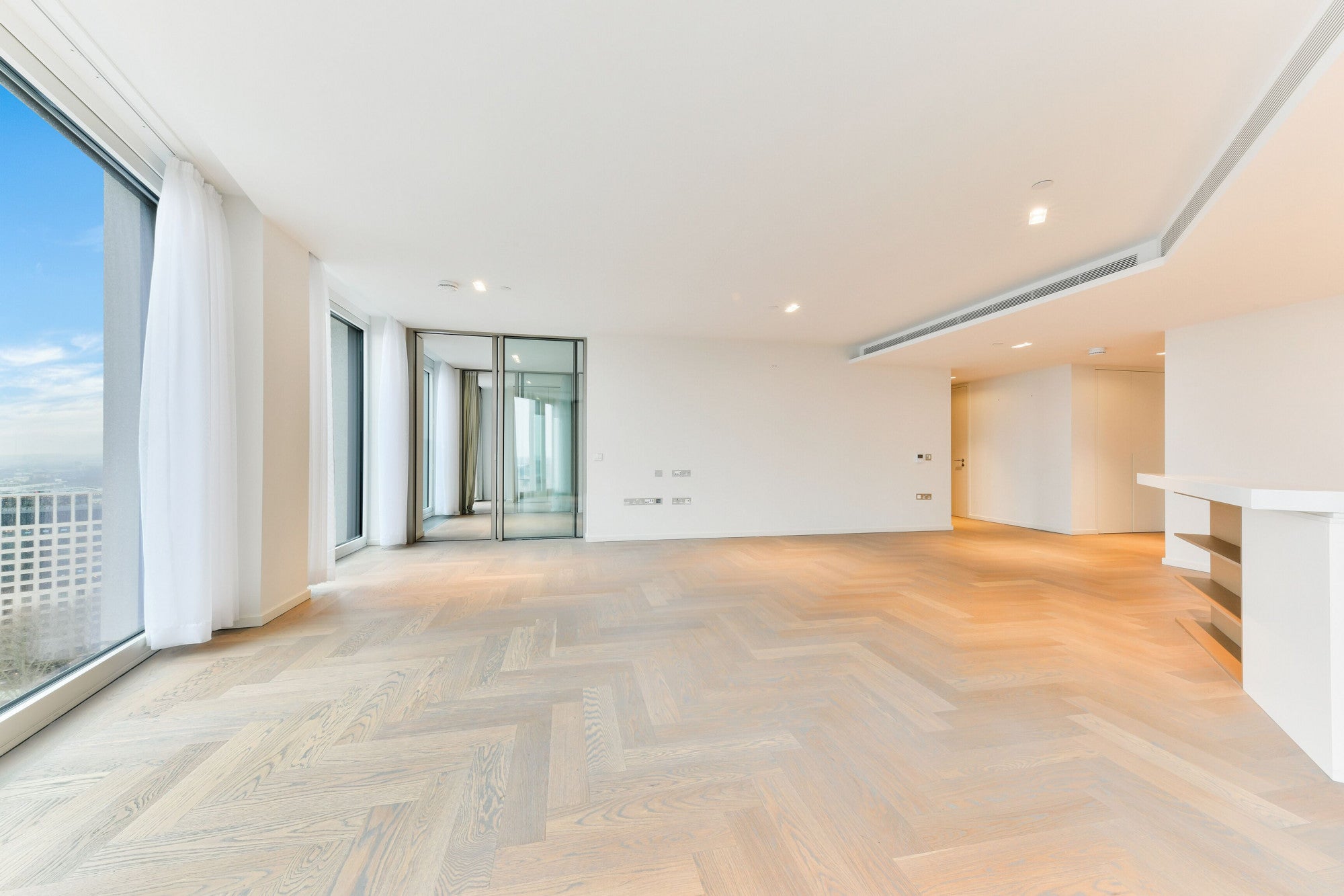 Flat Hatfields in Greater London