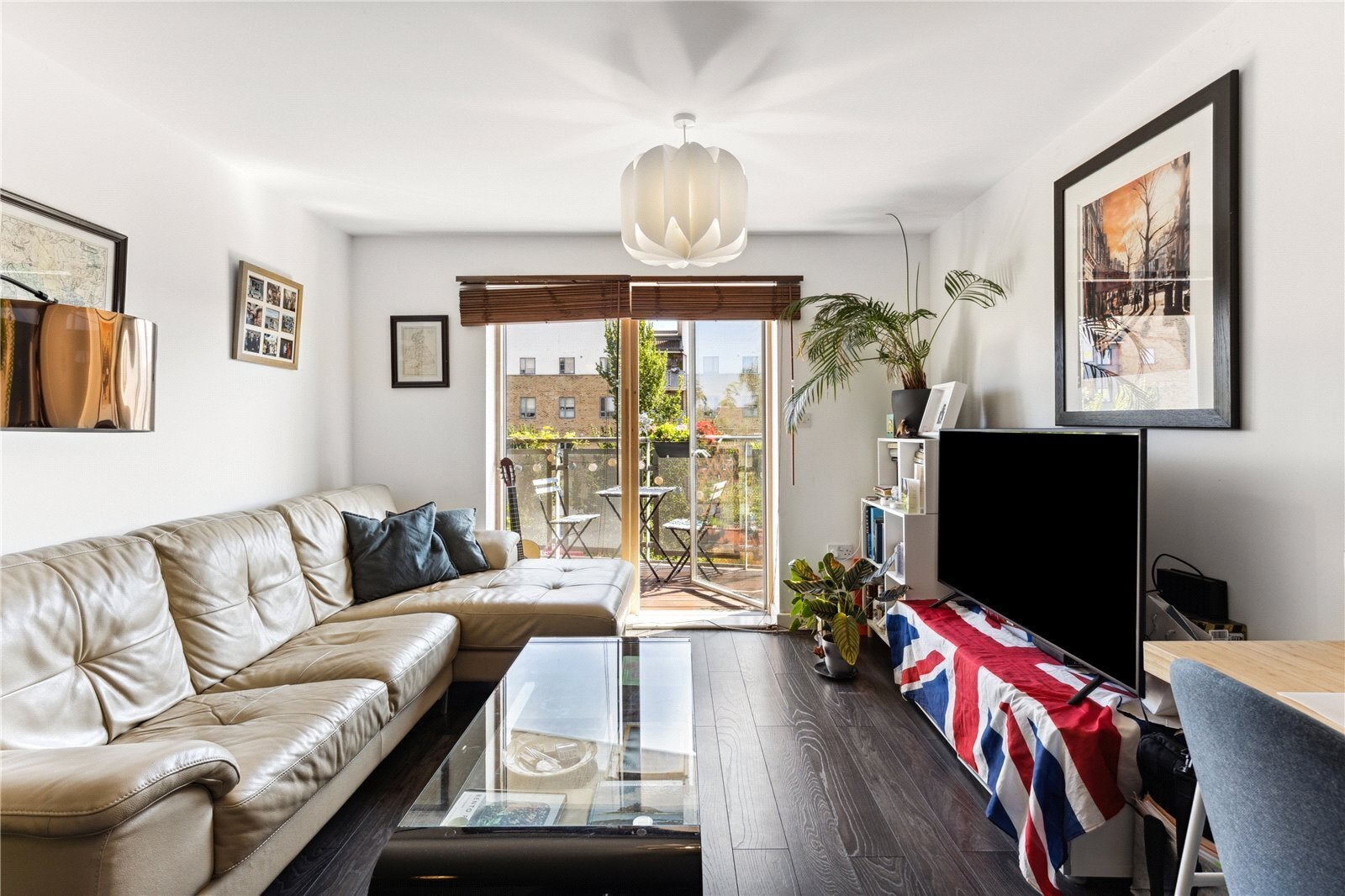Flat New Clocktower Place in Greater London