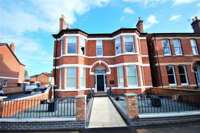 Flat Binswood Avenue in Royal Leamington Spa