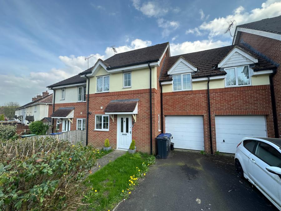 House Zouch Close in Tidworth