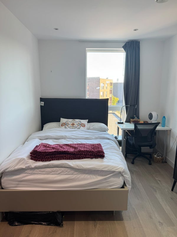 Flat Waterden Road in Greater London