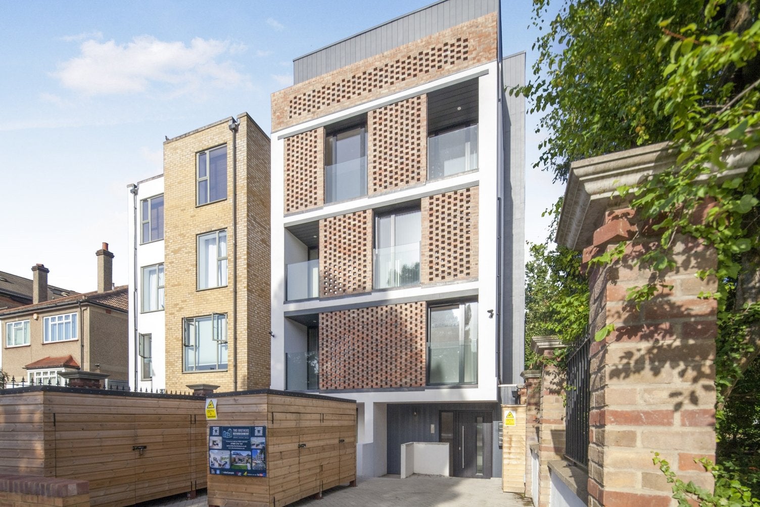 Flat Wood Vale in Greater London