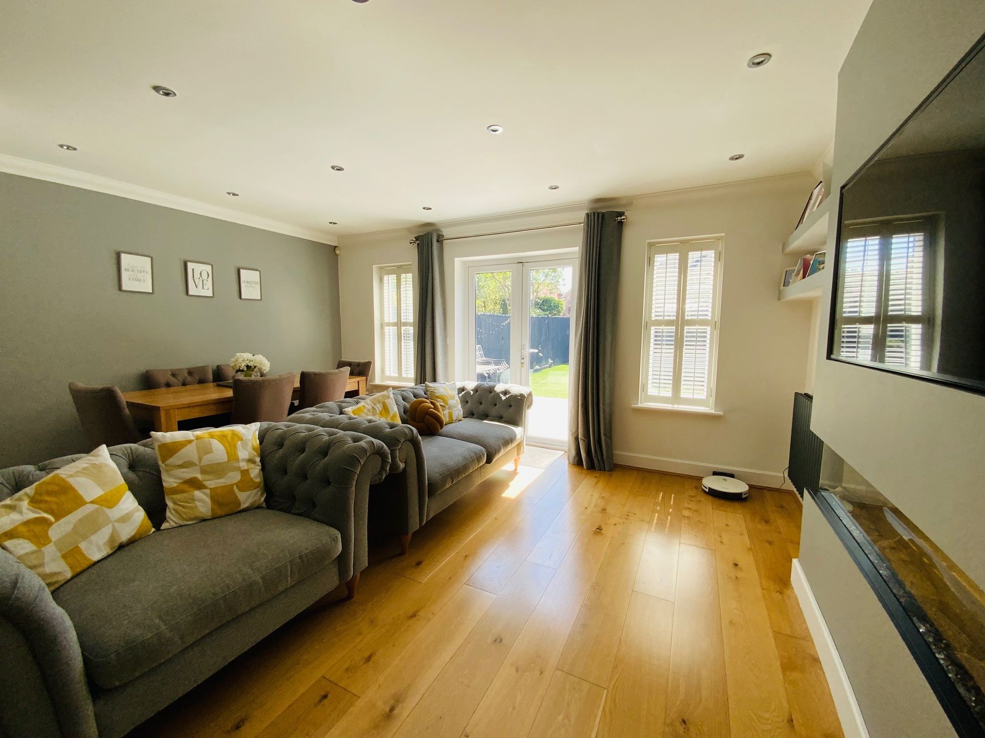 House Kings Hill Avenue in Tonbridge and Malling