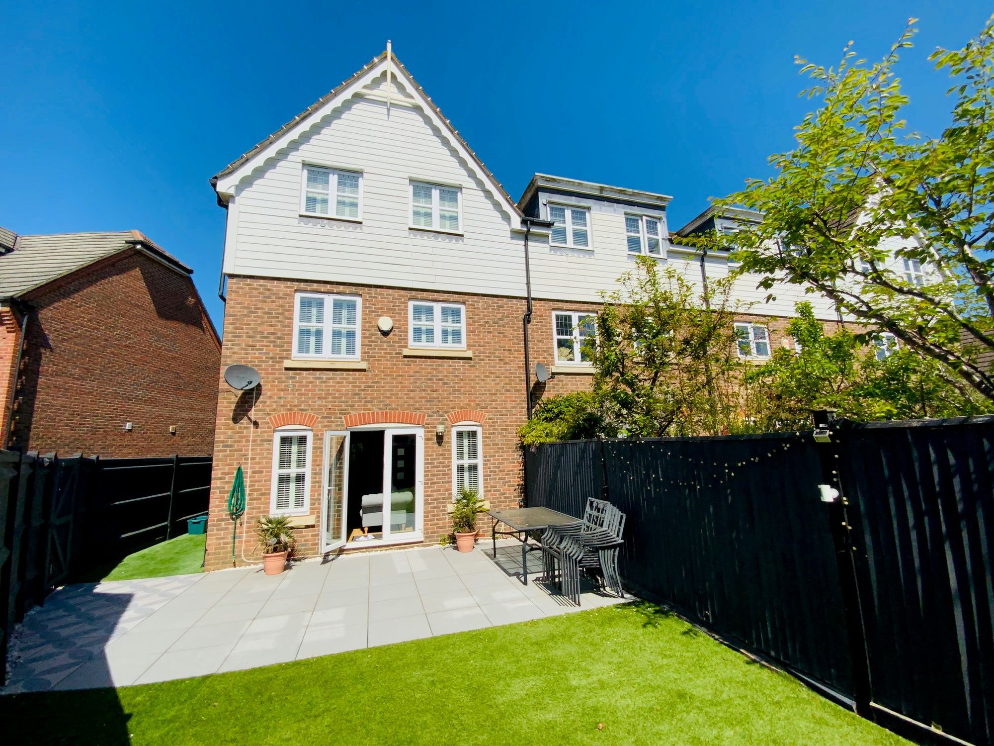 House Kings Hill Avenue in Tonbridge and Malling