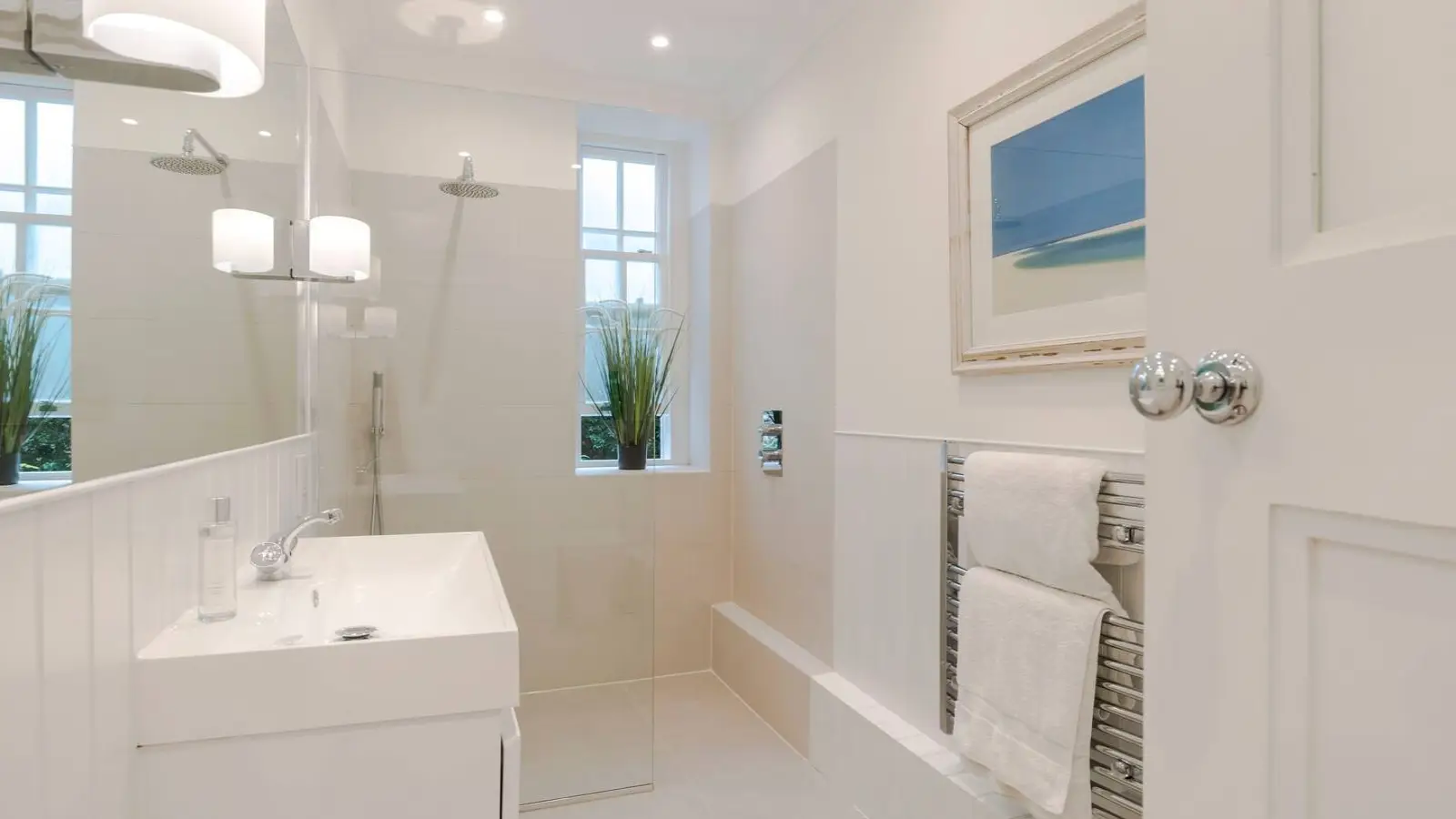 Flat Mulberry Walk in Greater London
