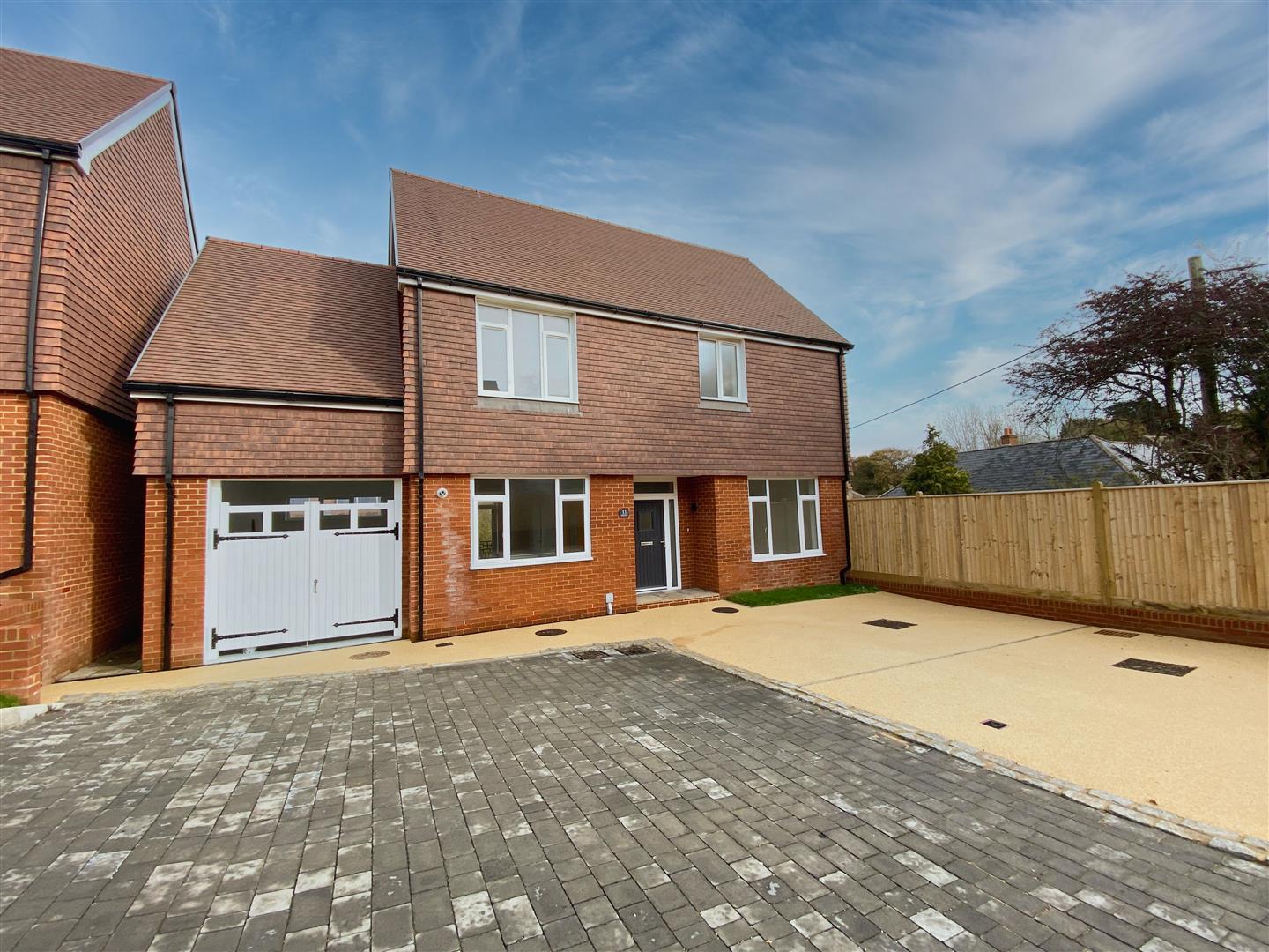 House Lower Waites Lane in Rother