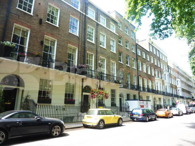Flat Parkway in Greater London