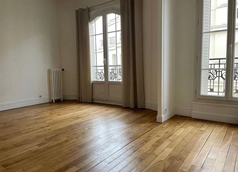 Appartement Avenue de Versailles à Paris