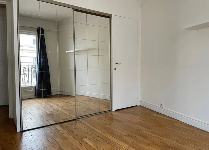 Appartement Avenue de Versailles à Paris