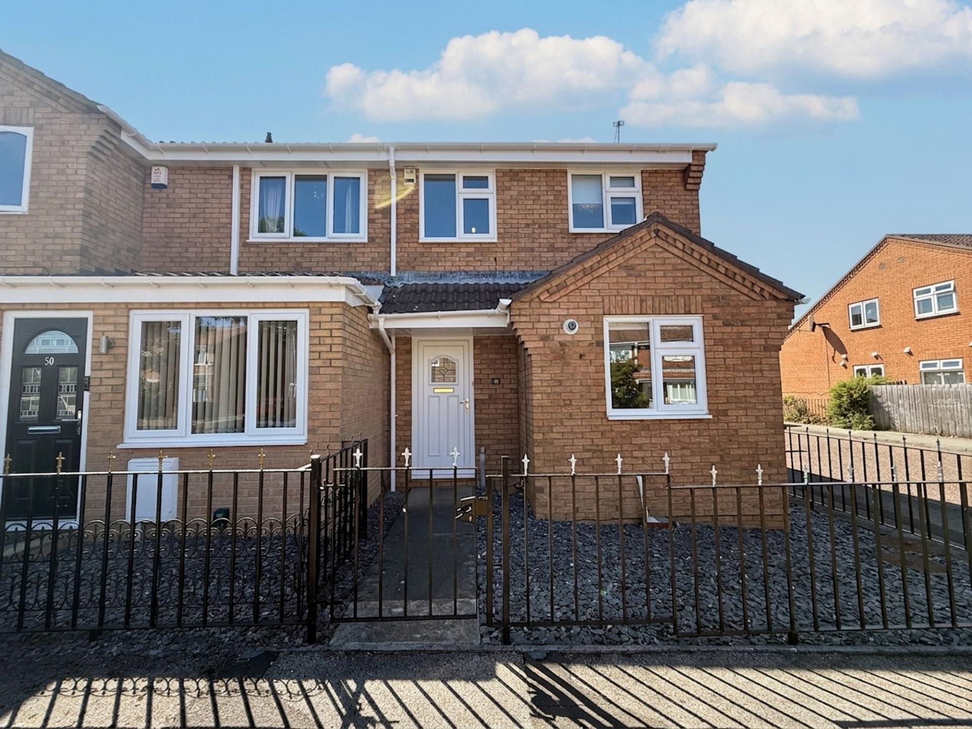 House Silvermere Drive in Ryton