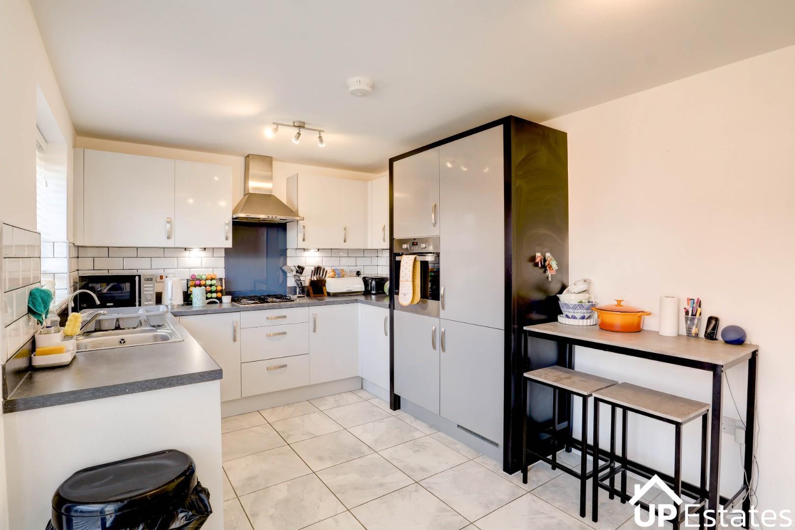 House Doverton Close in Nuneaton and Bedworth