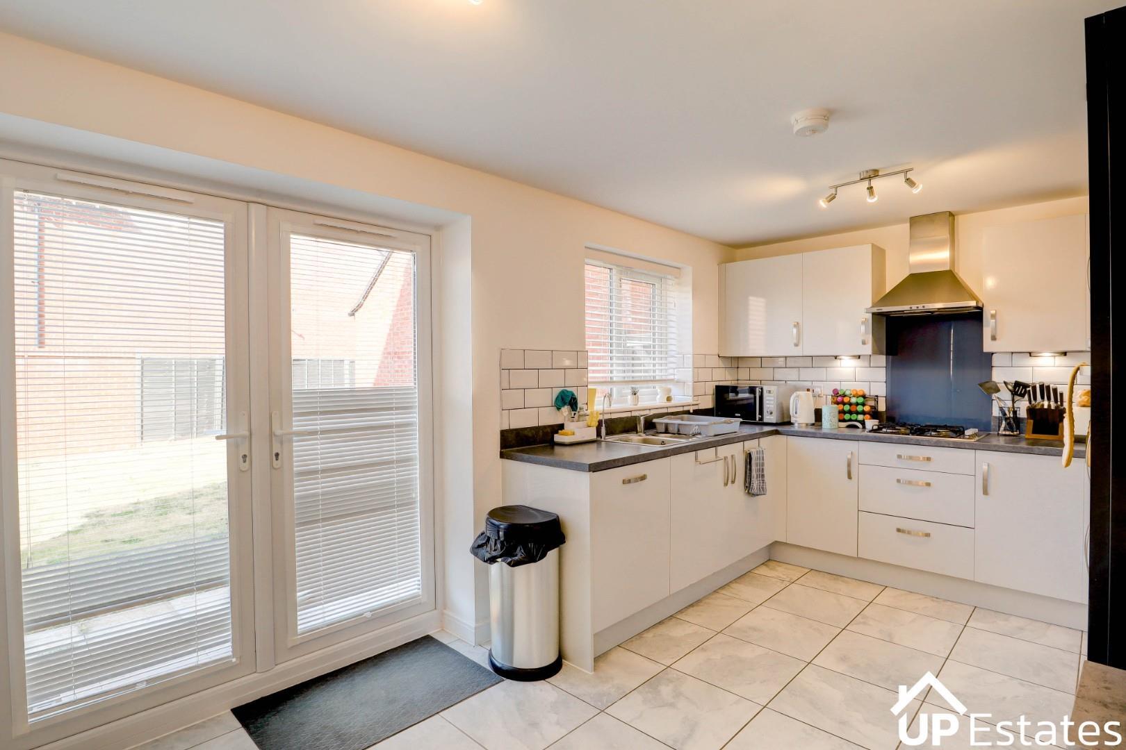 House Doverton Close in Nuneaton and Bedworth