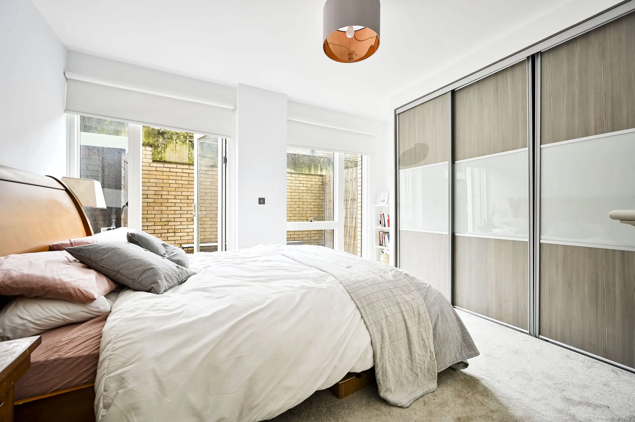 Flat Cambridge Avenue in Greater London