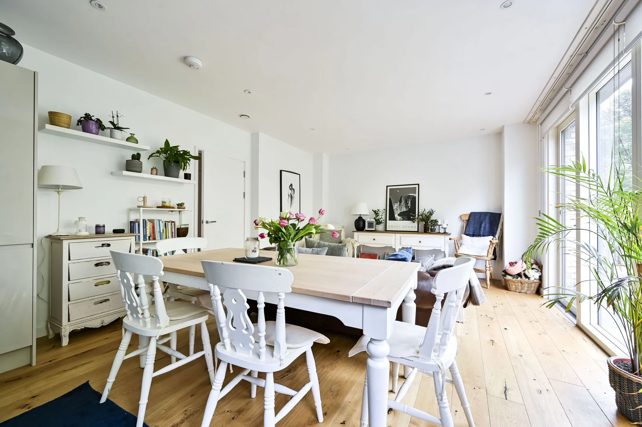 Flat Cambridge Avenue in Greater London