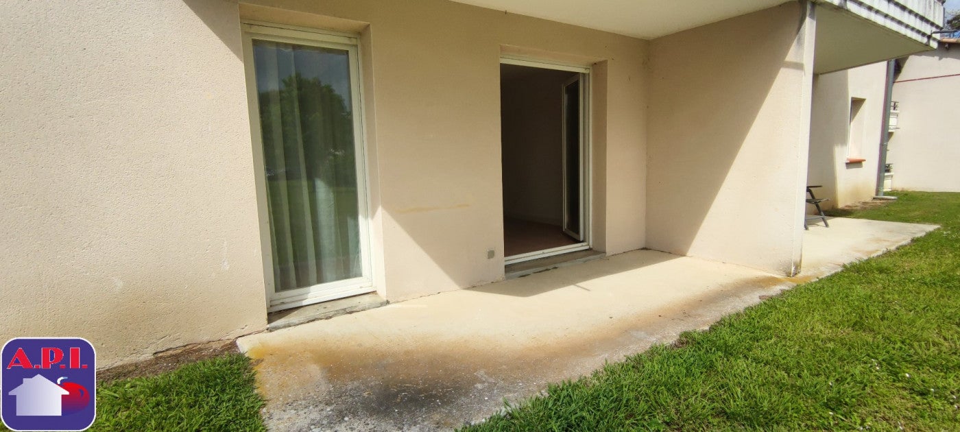 Appartement Place du Souvenir Français à Saverdun