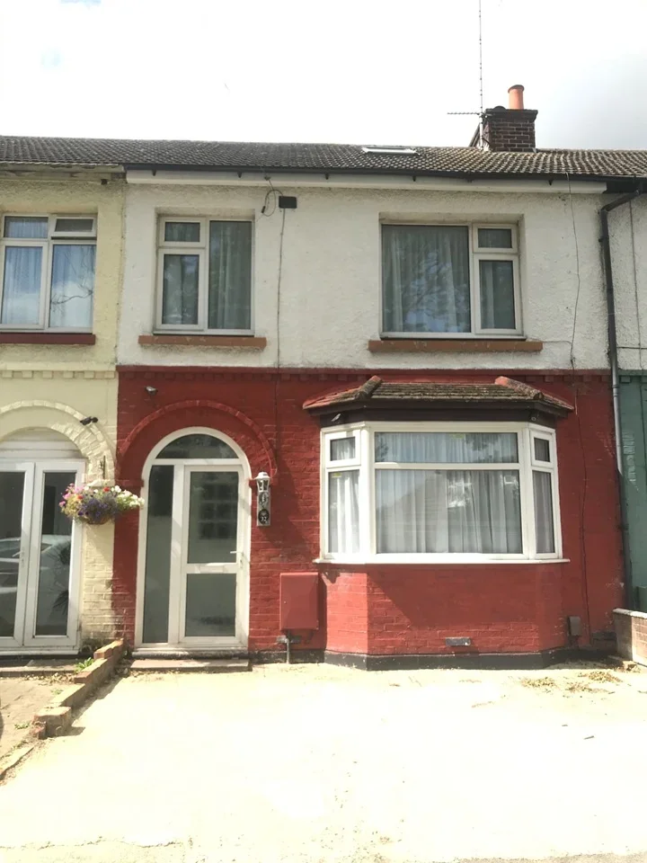 House The Ridgeway in Gillingham