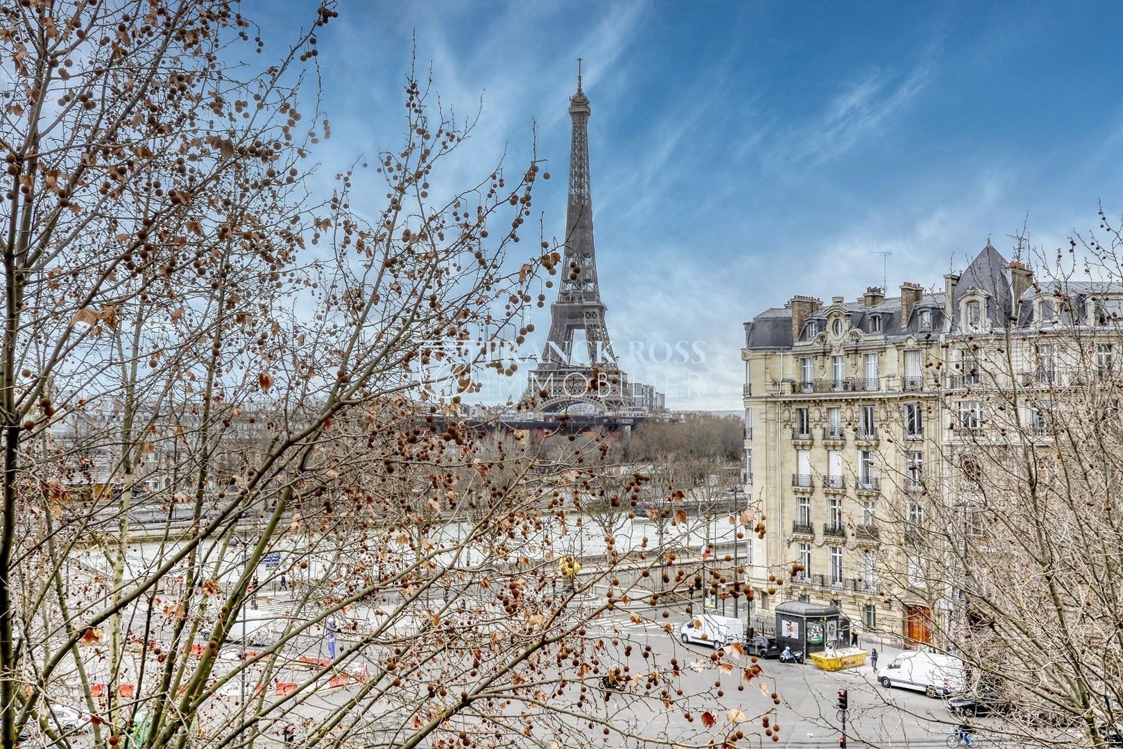 Appartement Place de l'Alma à Paris