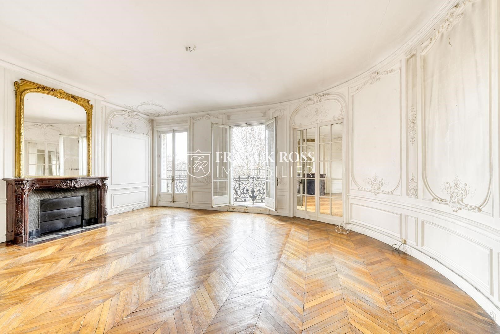 Appartement Place de l'Alma à Paris