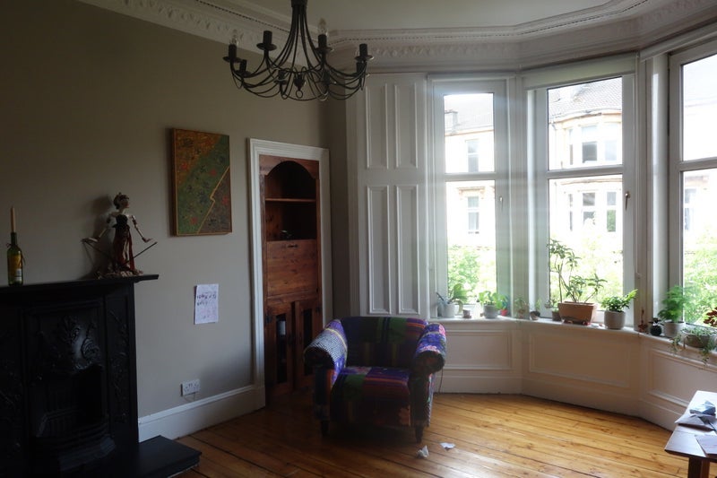 Room Barrington Drive in Glasgow