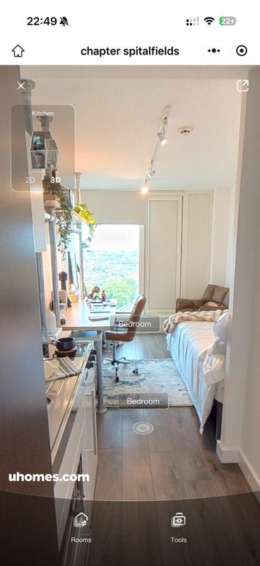 Room Frying Pan Alley in Greater London