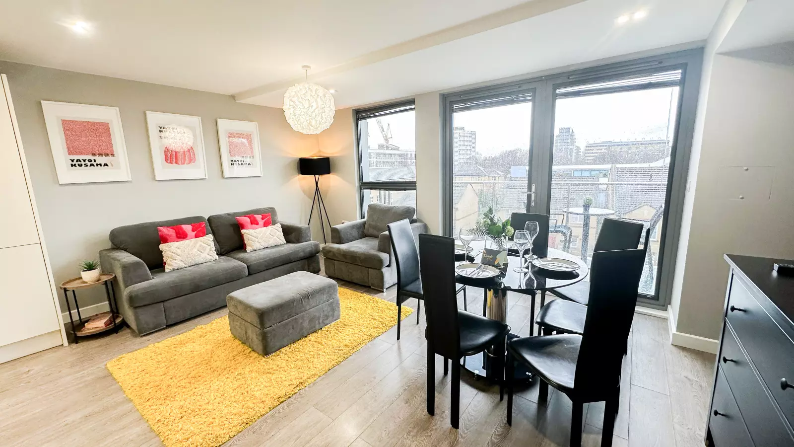 Flat Mintern Street in Greater London
