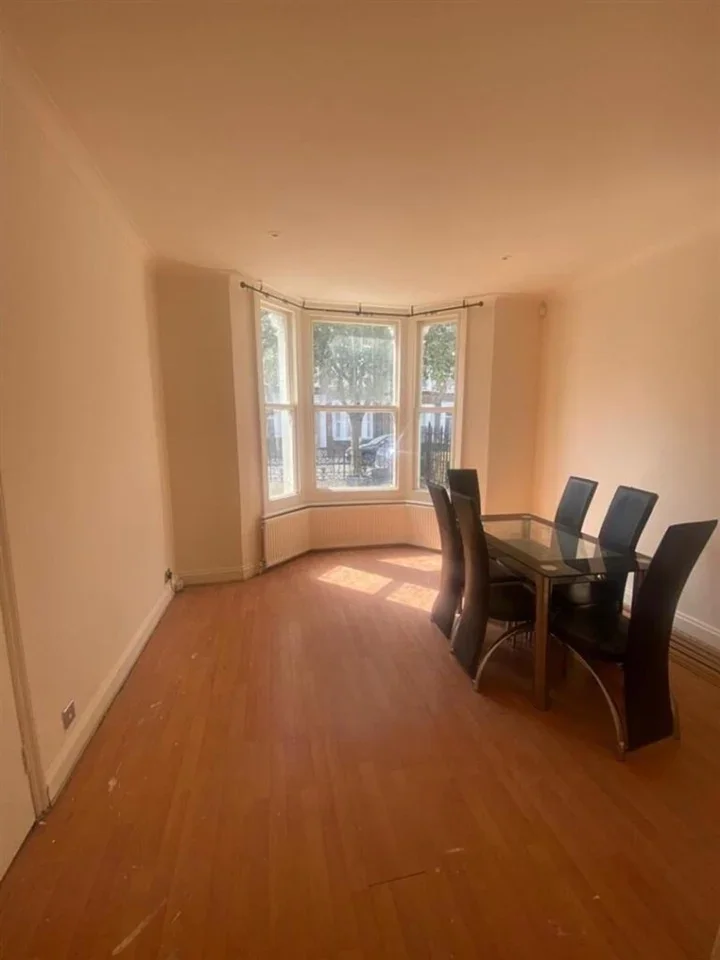 Flat Portnall Road in City of Westminster