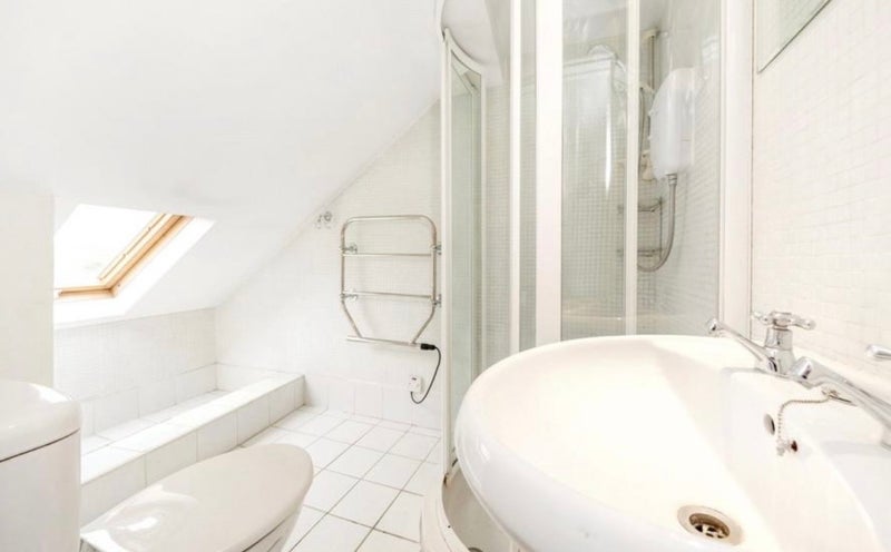 Room Townmead Road in Greater London