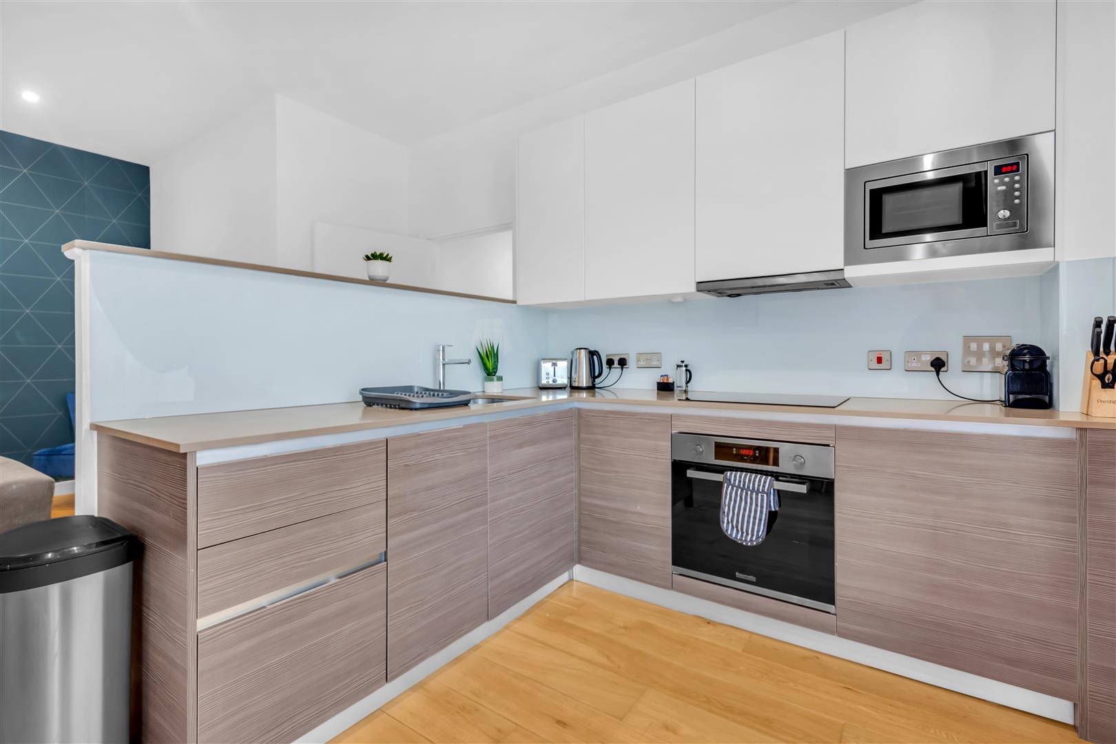Flat Balfour Road in Greater London
