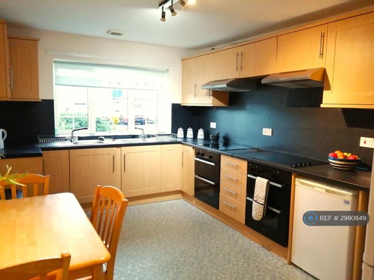 Room Annan Road in Dumfries