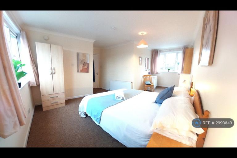 Room Annan Road in Dumfries