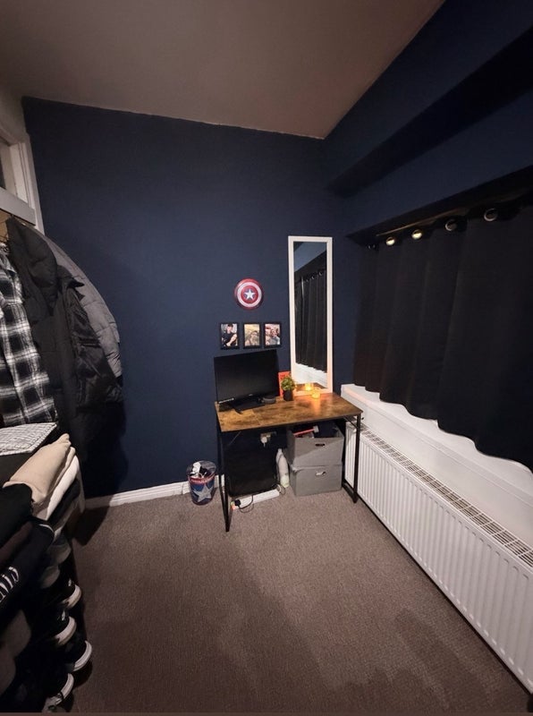 Room Luna Street in Manchester