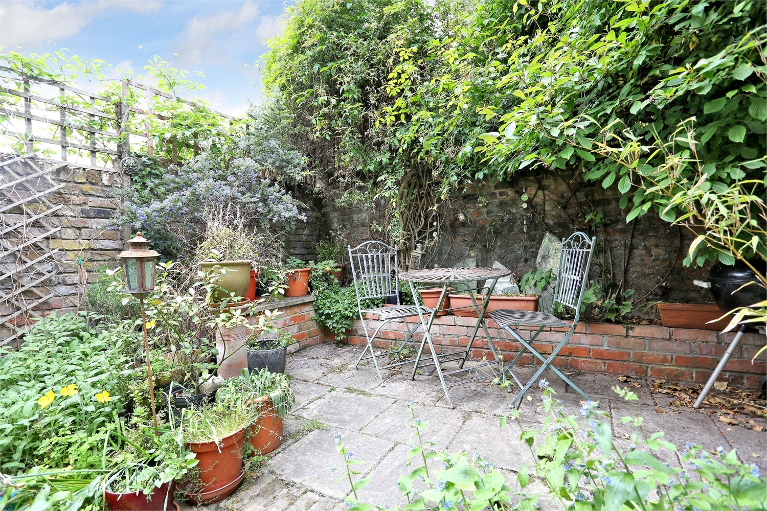 Flat Studland Street in Greater London