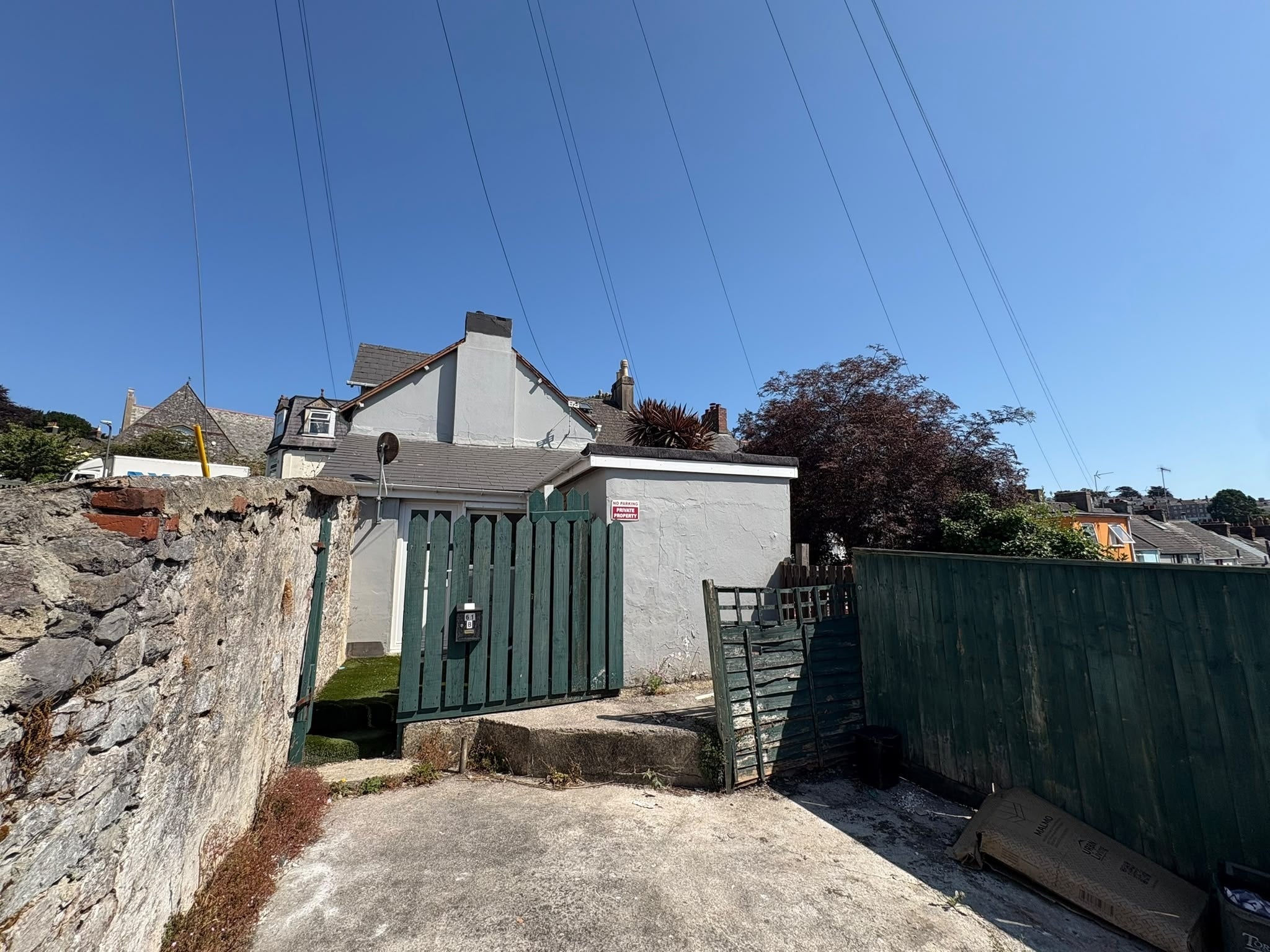 Flat Ellacombe Road in Torquay