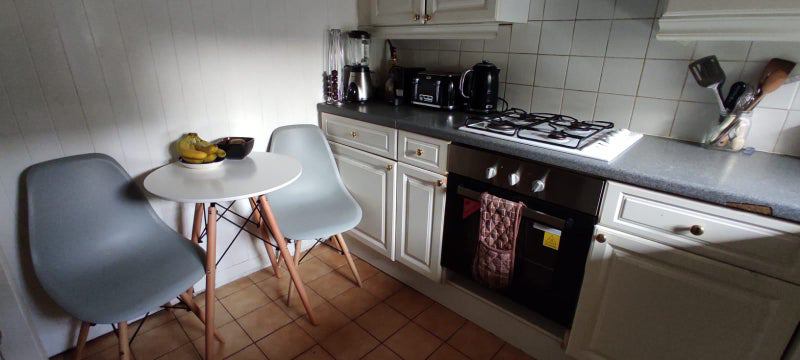 Room Porlock Street in Greater London