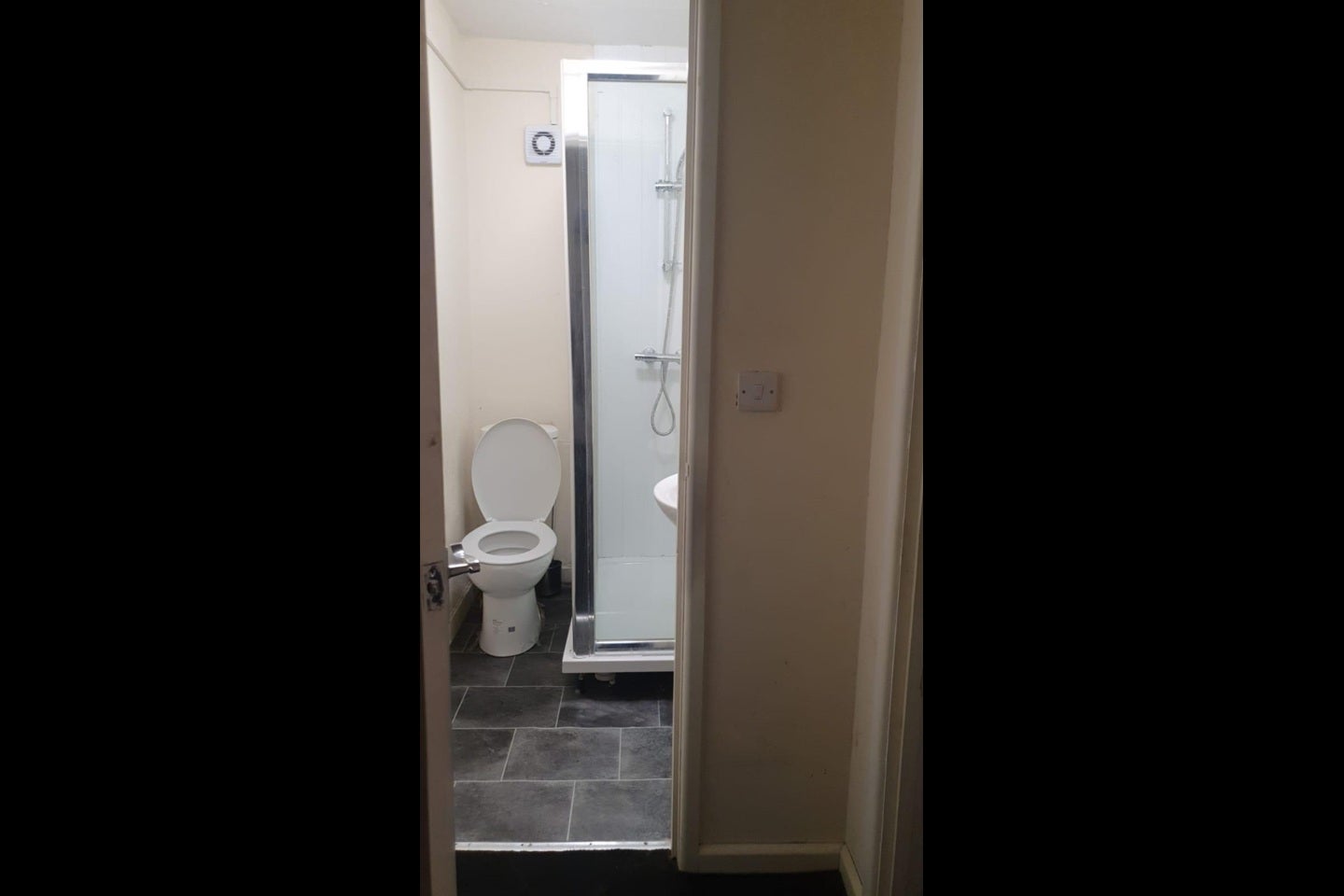 Room St Hilda's Road in Manchester