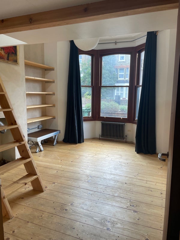 Room Lea Bridge Road in Greater London