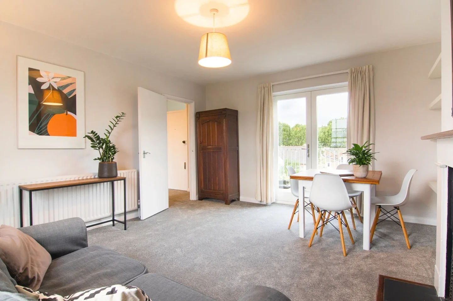 Flat St John's Villas in Greater London