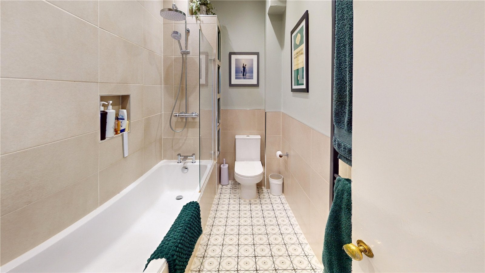 Flat Cotham Vale in Bristol